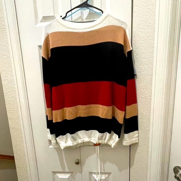 Striped Multicolor Women's Sweater. NEW NEVER WORN - Picture 4 of 8
